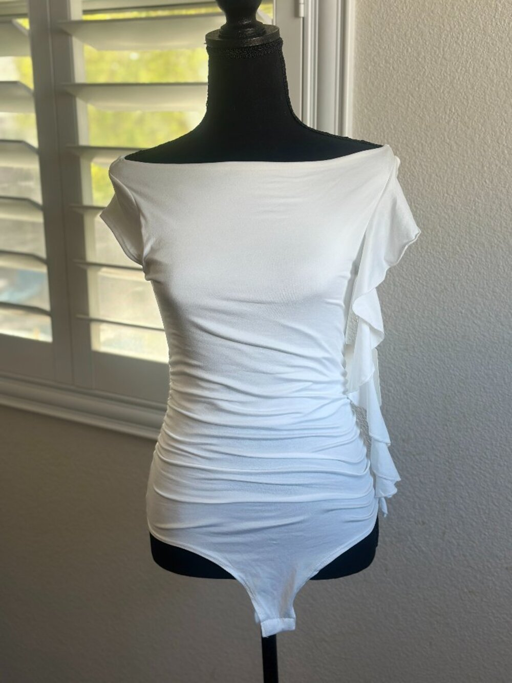 Gaze White Ruffle Off-Shoulder Bodysuit NWT